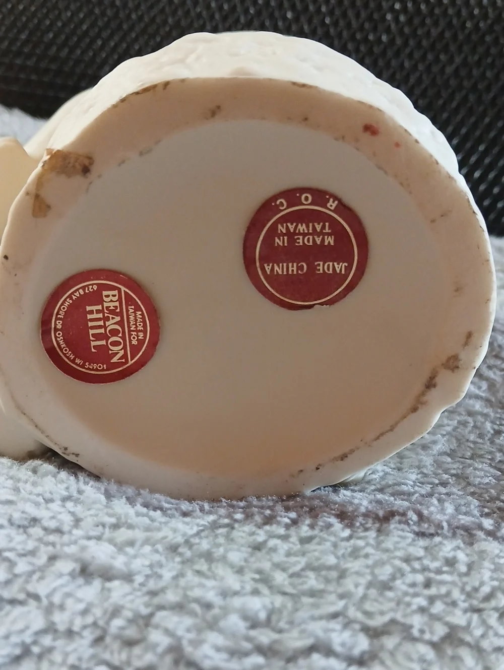 Vintage Beacon Hill Ceramic Figurine Base with Red Maker Labels